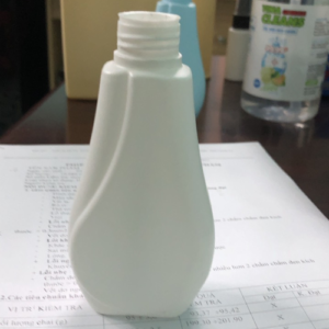 Mẫu chai 100ml dung dịch vệ sinh PN Ms002